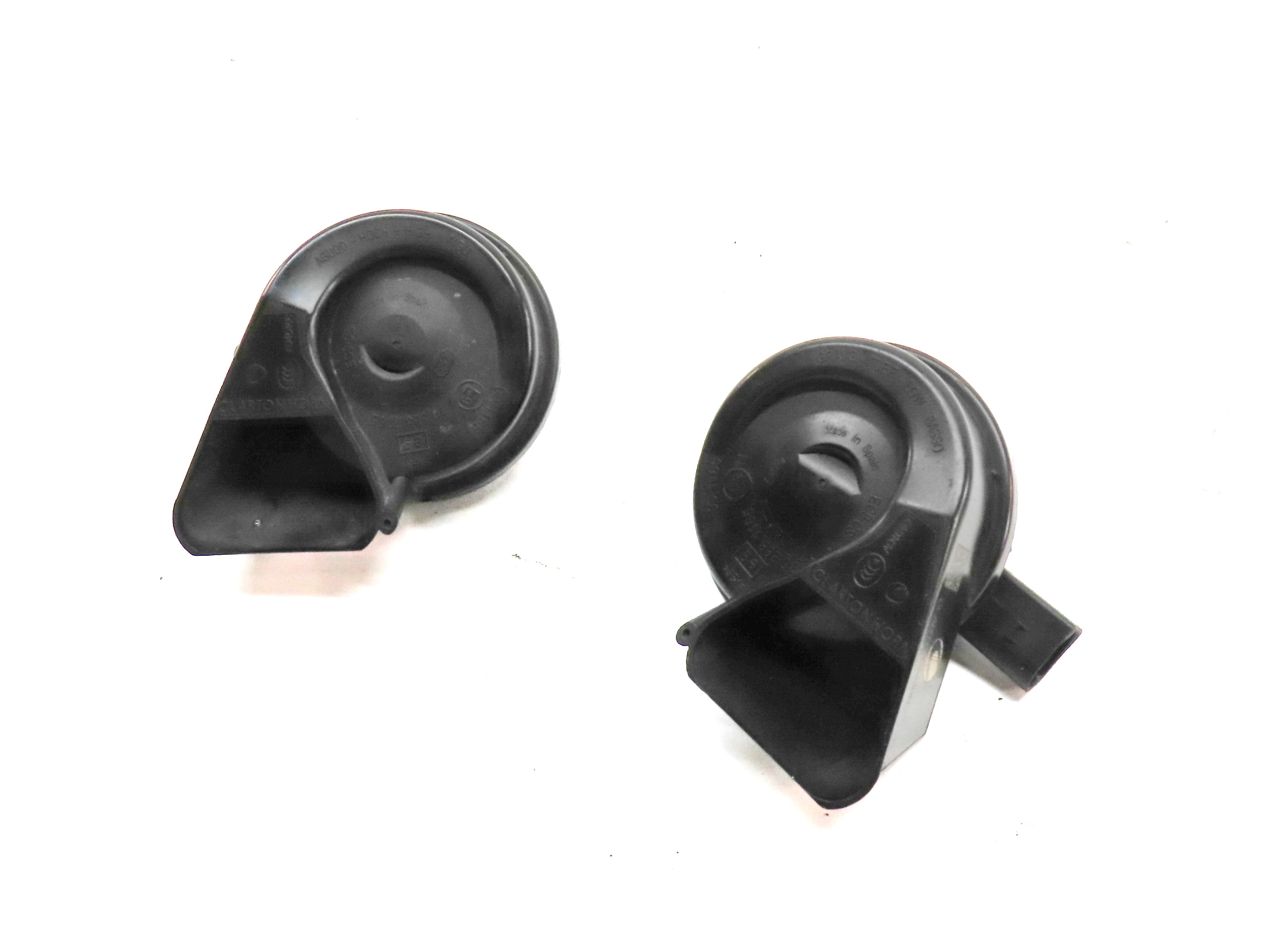 2007-2015 AUDI Q7 R8 (4L 4S) HIGH & LOW TONE NOTE SIGNAL SAFETY HORN SET-2 — exact item pictured